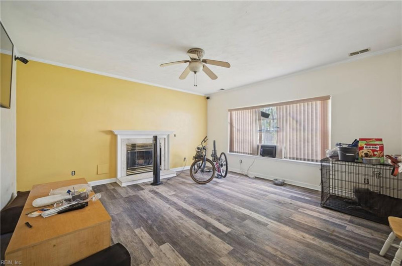 Photo 10 of 48 residential for sale in Virginia Beach virginia