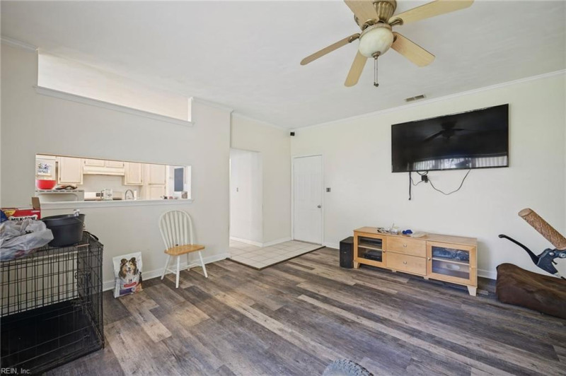 Photo 12 of 48 residential for sale in Virginia Beach virginia