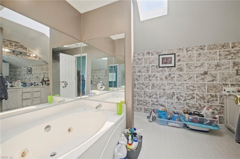 Photo 29 of 48 residential for sale in Virginia Beach virginia