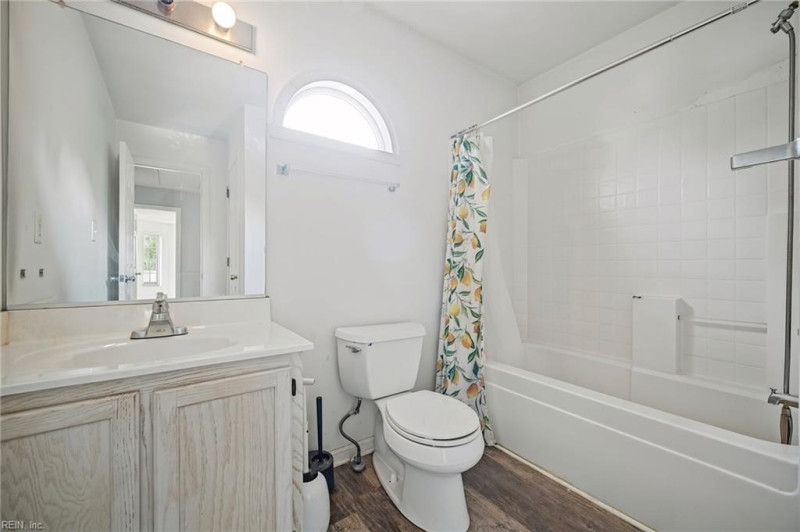 Photo 40 of 48 residential for sale in Virginia Beach virginia