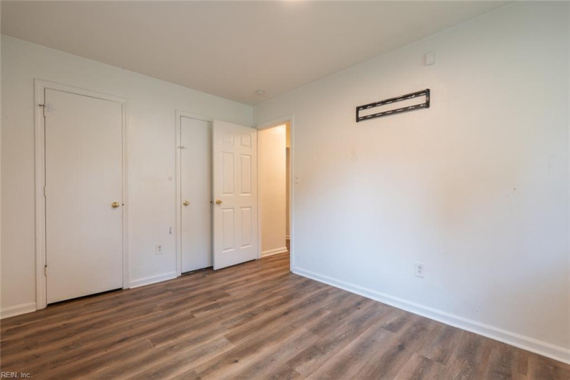 Photo 18 of 48 residential for sale in Norfolk virginia