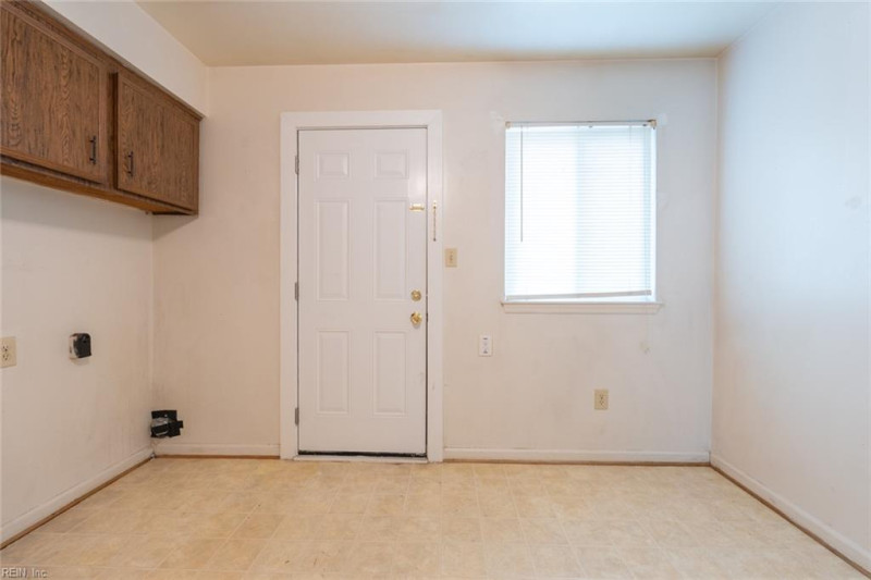 Photo 32 of 48 residential for sale in Norfolk virginia