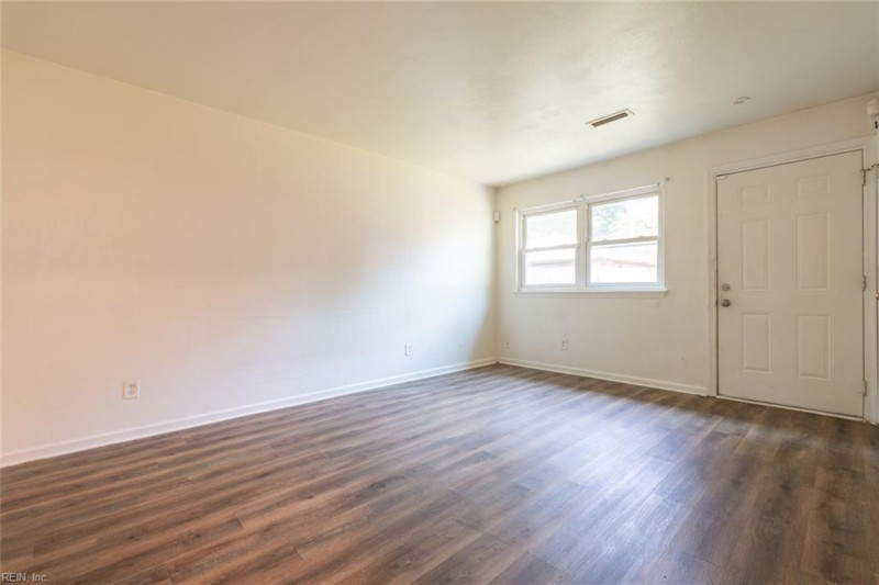 Photo 5 of 48 residential for sale in Norfolk virginia