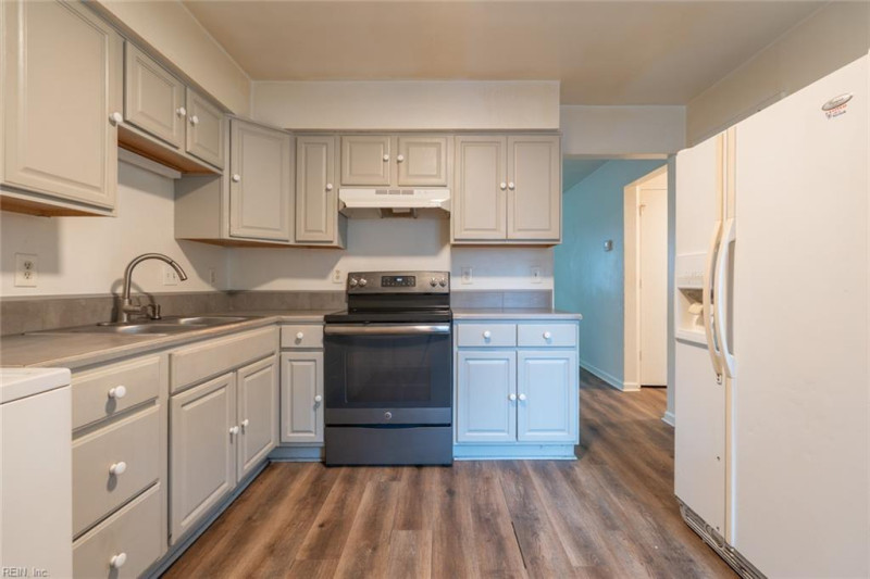 Photo 8 of 48 residential for sale in Norfolk virginia