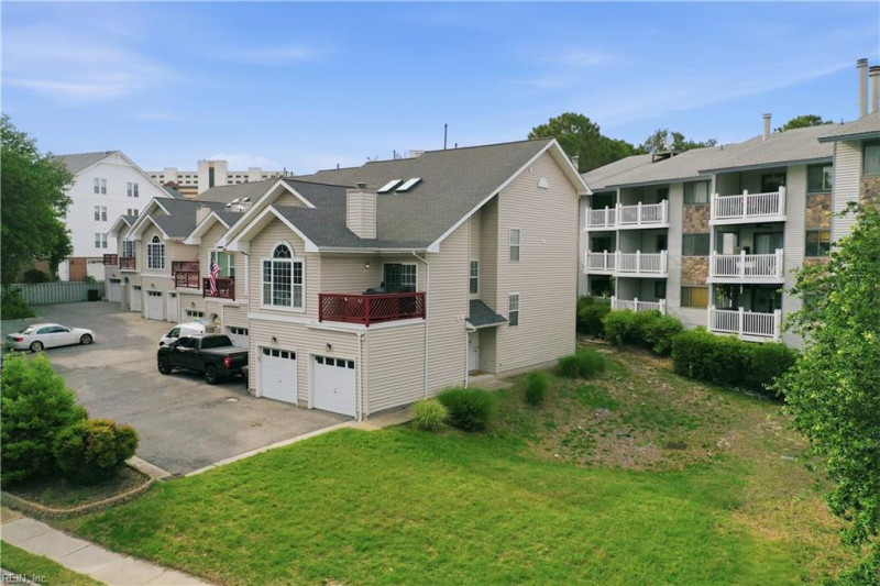 Photo 2 of 46 residential for sale in Virginia Beach virginia