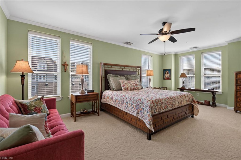 Photo 13 of 35 residential for sale in Virginia Beach virginia