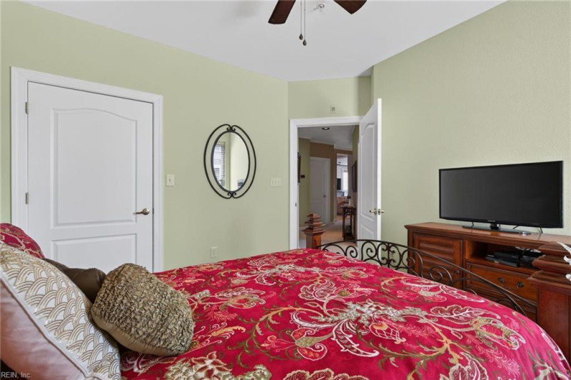 Photo 18 of 35 residential for sale in Virginia Beach virginia