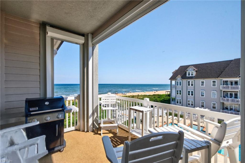 Photo 3 of 35 residential for sale in Virginia Beach virginia