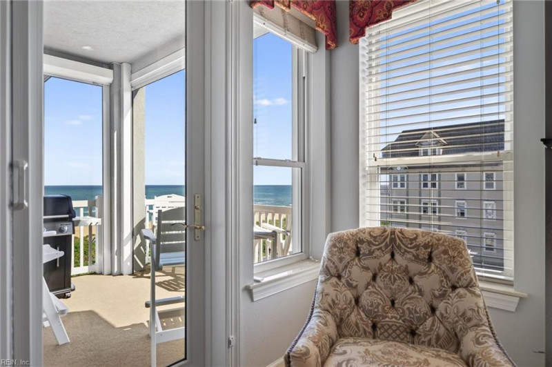 Photo 6 of 35 residential for sale in Virginia Beach virginia