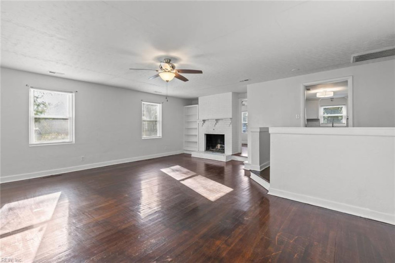 Photo 9 of 39 residential for sale in Portsmouth virginia Photo 9 of 39 residential for sale in Portsmouth virginia