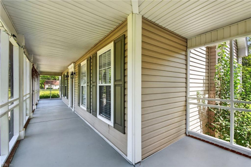 Photo 10 of 42 residential for sale in Currituck County virginia