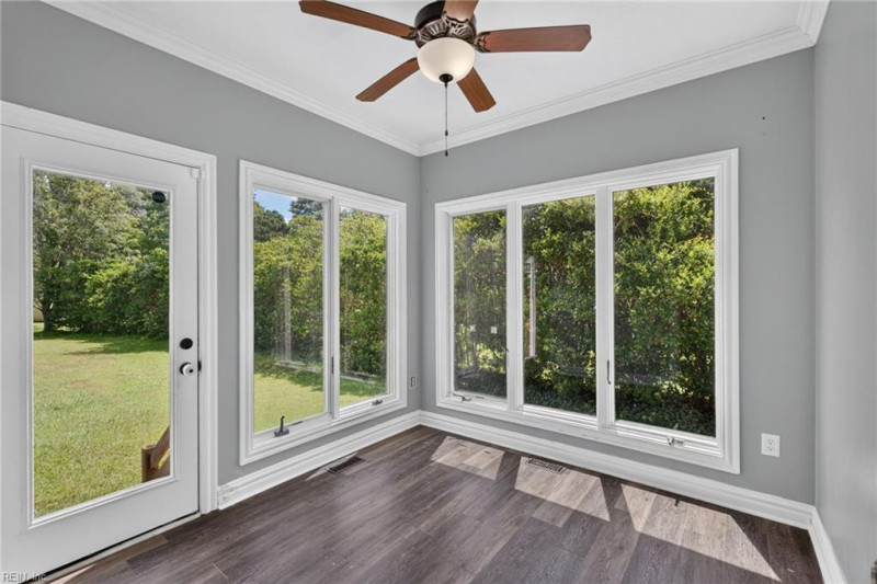 Photo 20 of 42 residential for sale in Currituck County virginia