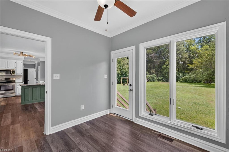 Photo 22 of 42 residential for sale in Currituck County virginia