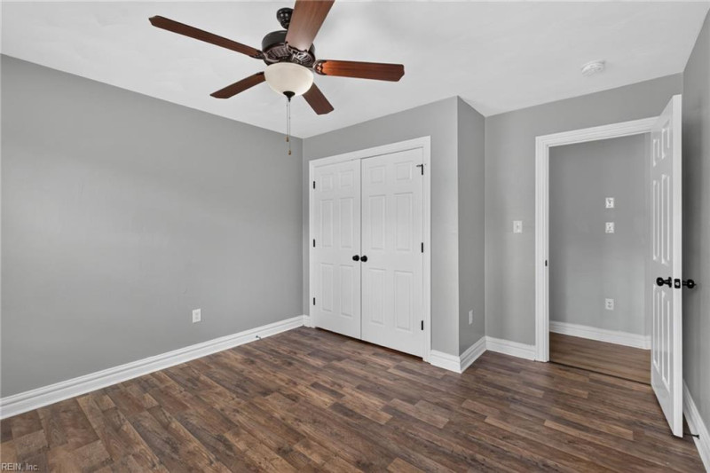 Photo 34 of 42 residential for sale in Currituck County virginia