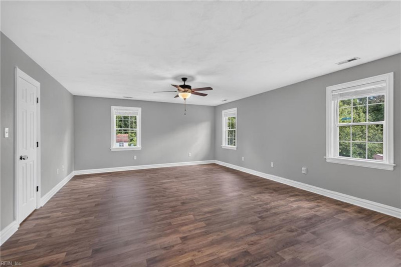 Photo 35 of 42 residential for sale in Currituck County virginia
