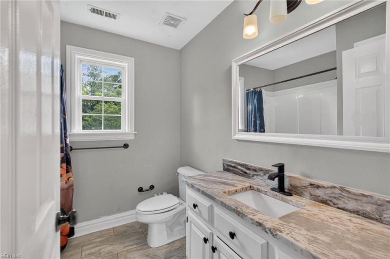 Photo 7 of 42 residential for sale in Currituck County virginia