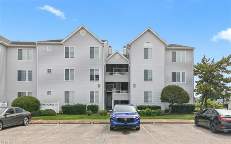 Photo 1 of 20 residential for sale in Hampton virginia