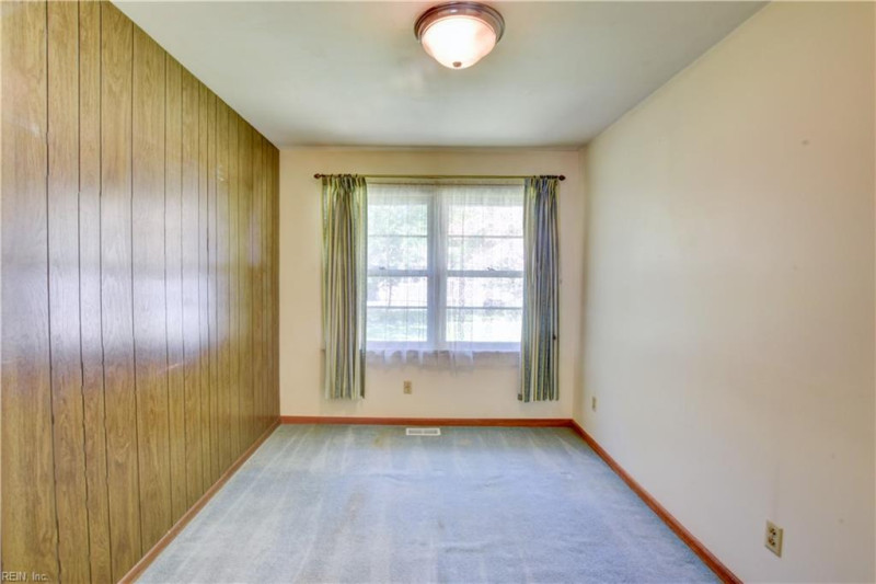 Photo 18 of 43 residential for sale in Newport News virginia