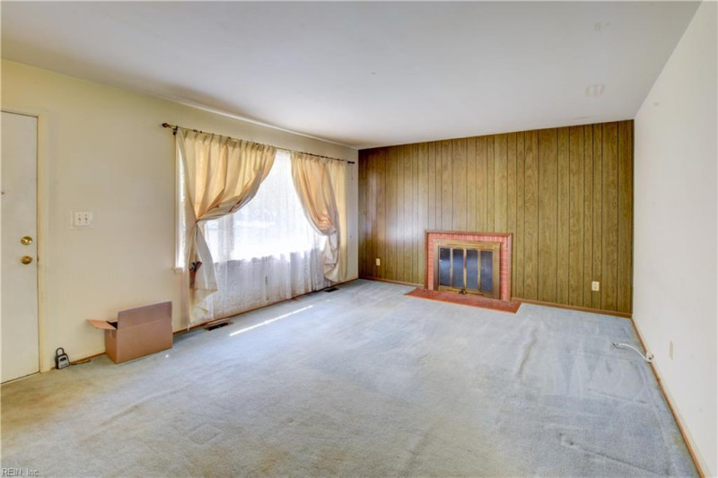 Photo 3 of 43 residential for sale in Newport News virginia
