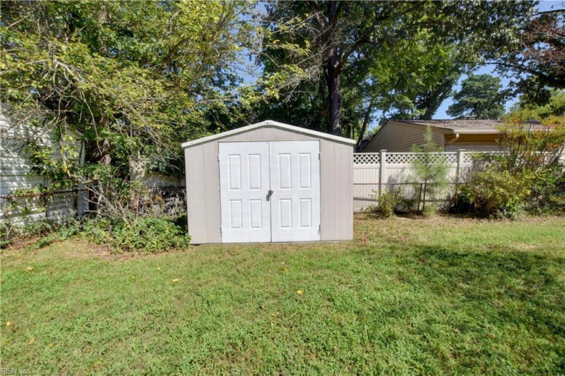 Photo 36 of 43 residential for sale in Newport News virginia