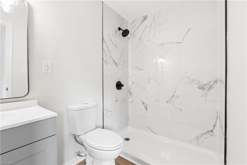 Photo 15 of 32 residential for sale in Virginia Beach virginia