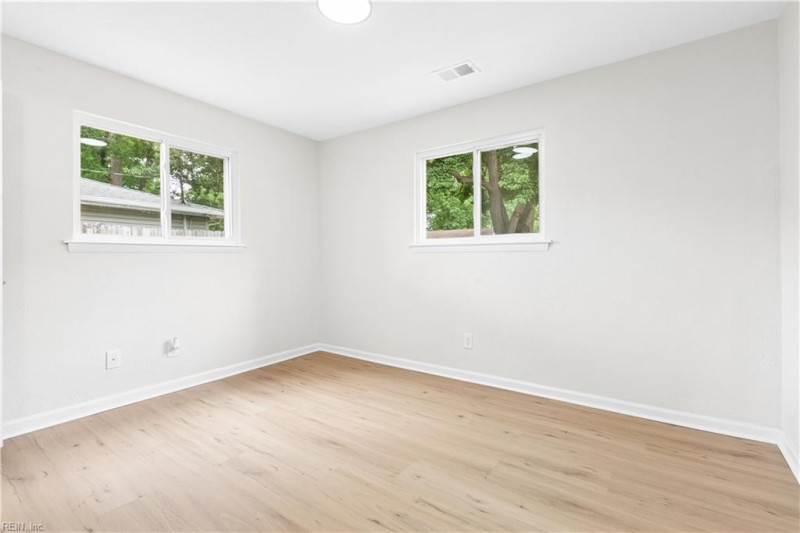 Photo 22 of 32 residential for sale in Virginia Beach virginia