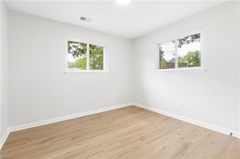 Photo 24 of 32 residential for sale in Virginia Beach virginia