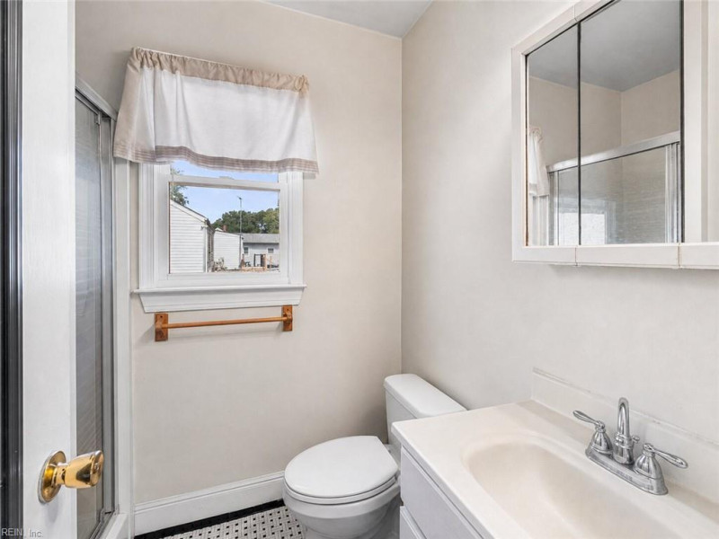 Photo 11 of 23 residential for sale in Newport News virginia