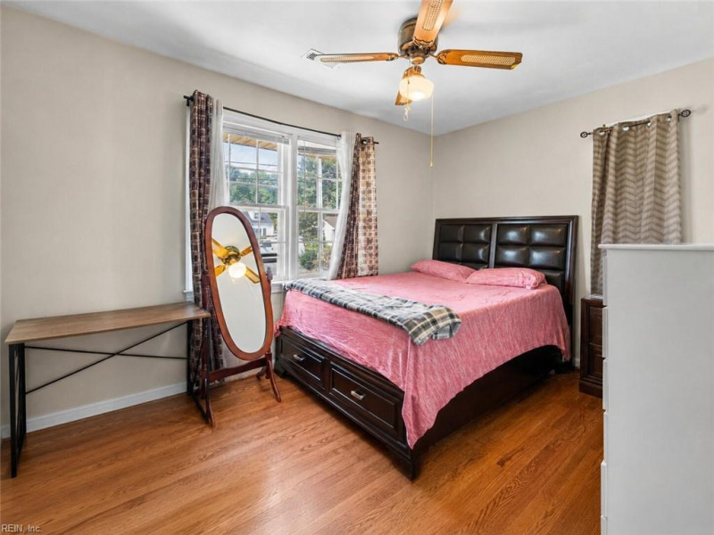 Photo 14 of 23 residential for sale in Newport News virginia