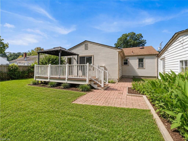 Photo 16 of 23 residential for sale in Newport News virginia