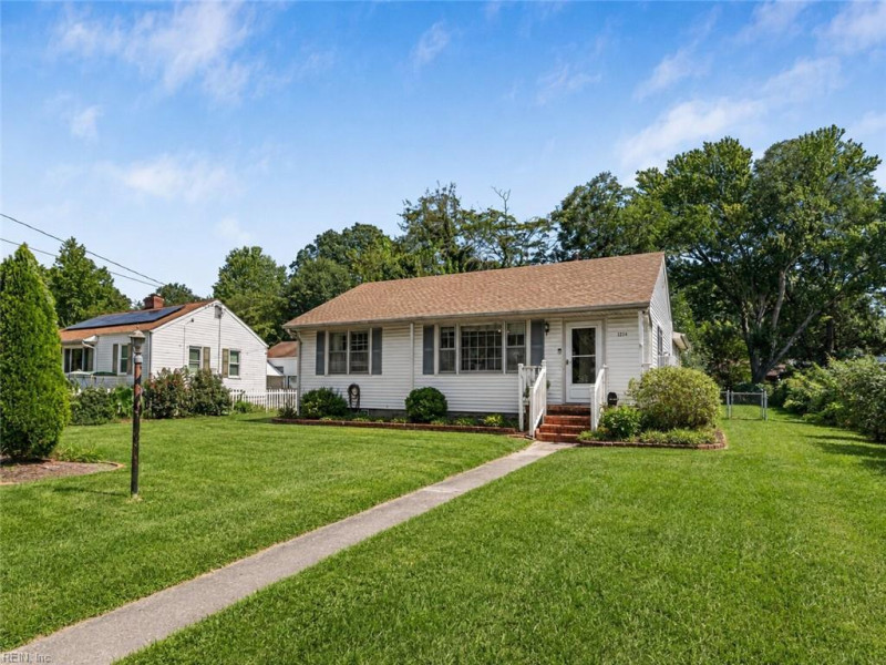 Photo 19 of 23 residential for sale in Newport News virginia