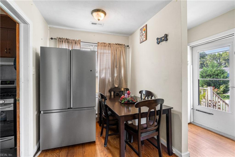 Photo 6 of 23 residential for sale in Newport News virginia