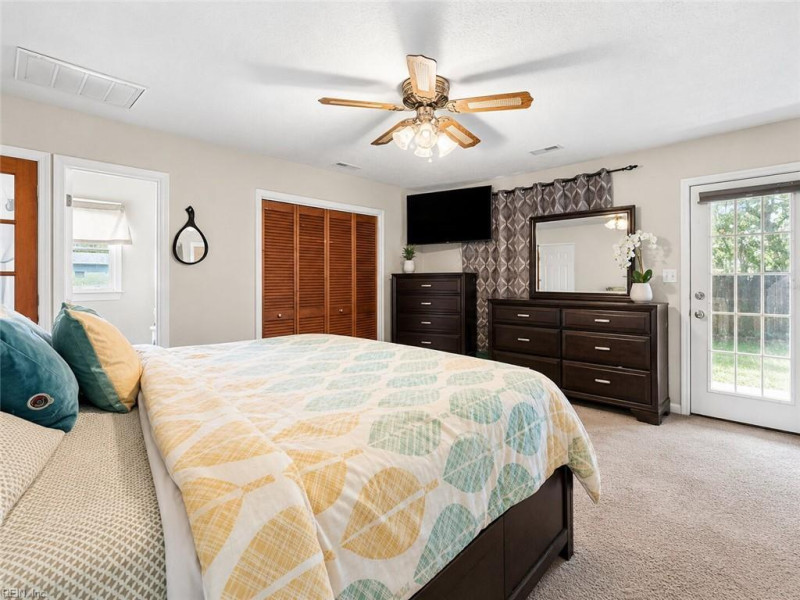 Photo 9 of 23 residential for sale in Newport News virginia