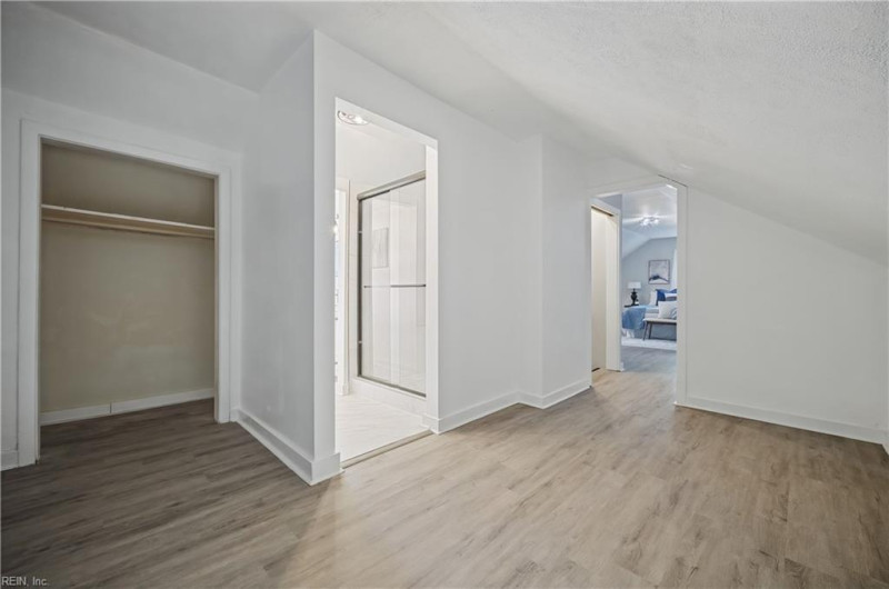 Photo 27 of 42 residential for sale in Portsmouth virginia