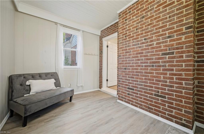 Photo 33 of 42 residential for sale in Portsmouth virginia