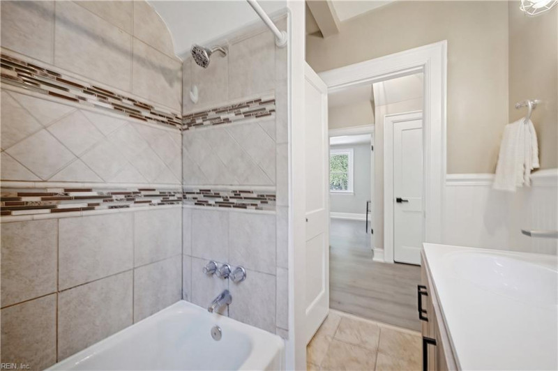 Photo 36 of 42 residential for sale in Portsmouth virginia