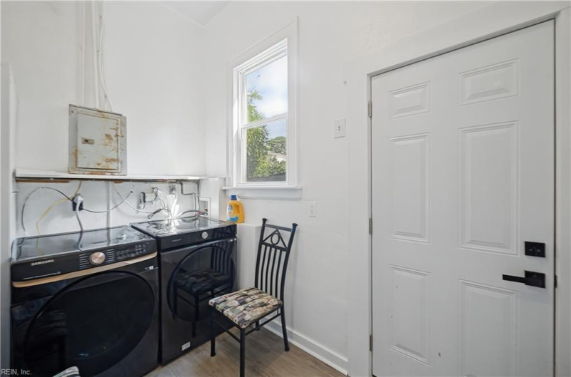 Photo 38 of 42 residential for sale in Portsmouth virginia