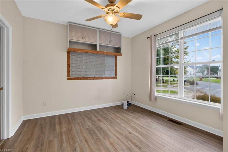 Photo 17 of 46 residential for sale in Chesapeake virginia Photo 17 of 46 residential for sale in Chesapeake virginia