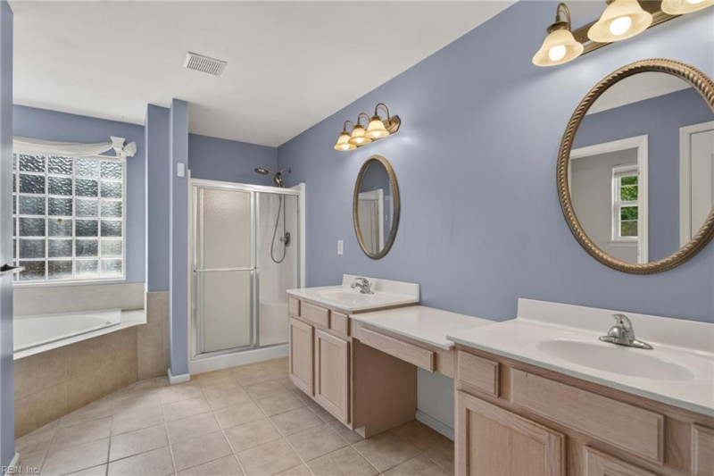 Photo 35 of 46 residential for sale in Chesapeake virginia Photo 35 of 46 residential for sale in Chesapeake virginia