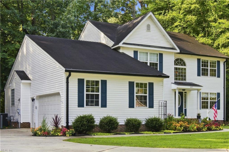 Photo 2 of 41 residential for sale in Isle of Wight County virginia