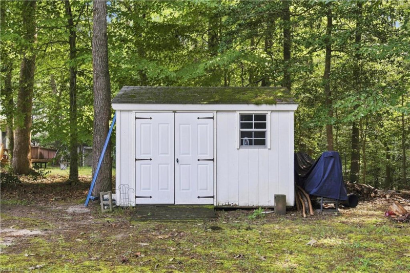 Photo 36 of 41 residential for sale in Isle of Wight County virginia