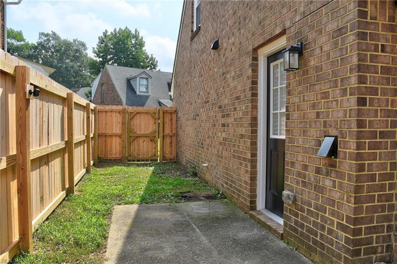 Photo 37 of 41 residential for sale in Hampton virginia Photo 37 of 41 residential for sale in Hampton virginia