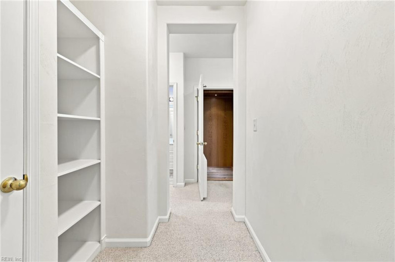 Photo 4 of 41 residential for sale in Virginia Beach virginia