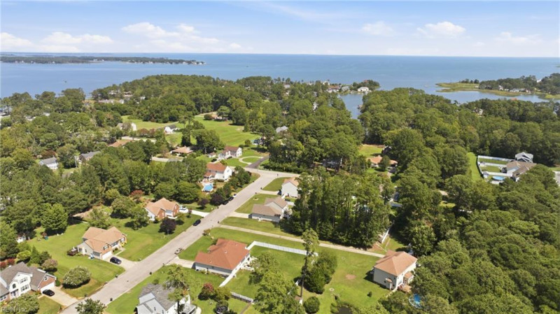 Photo 3 of 26 residential for sale in Poquoson virginia