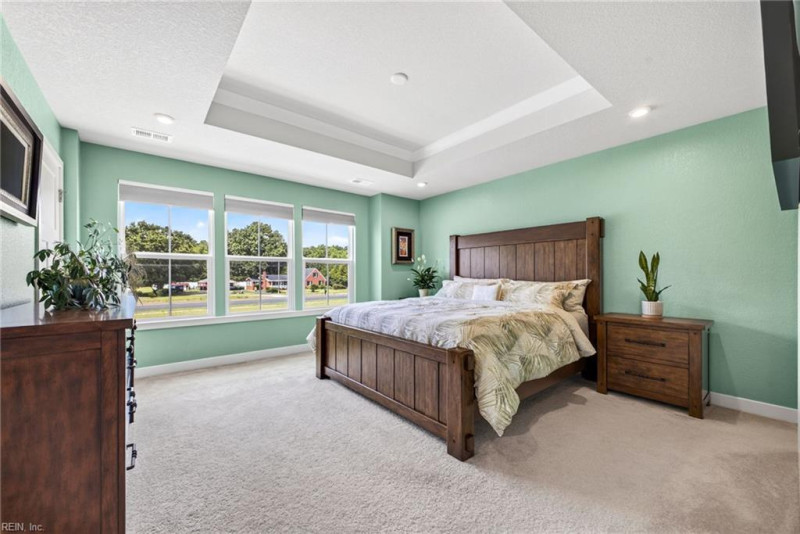 Photo 16 of 41 residential for sale in Chesapeake virginia
