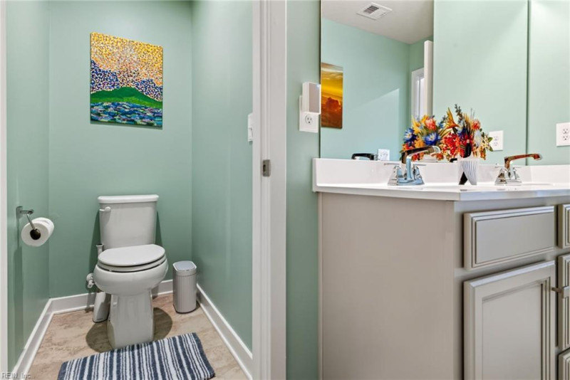 Photo 21 of 41 residential for sale in Chesapeake virginia