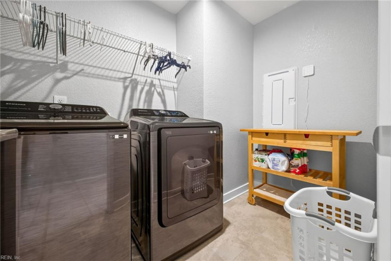 Photo 23 of 41 residential for sale in Chesapeake virginia