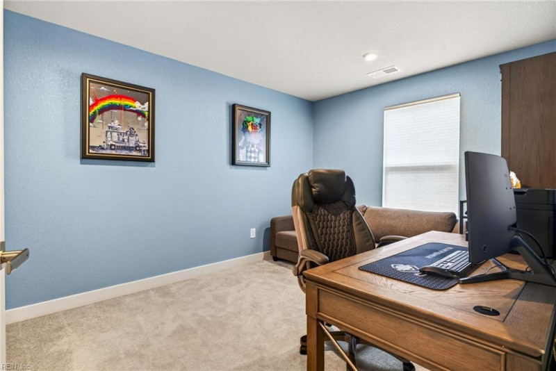 Photo 26 of 41 residential for sale in Chesapeake virginia