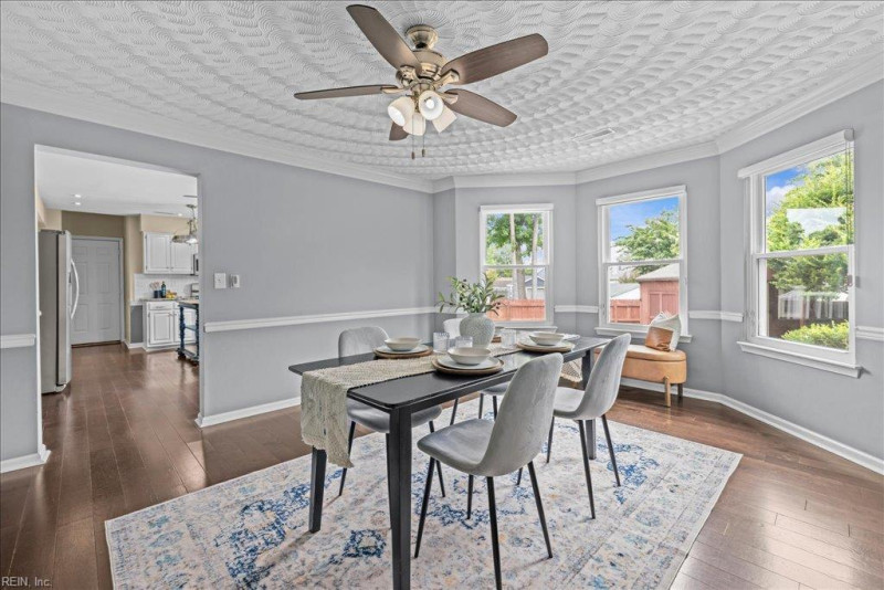 Photo 12 of 49 residential for sale in Chesapeake virginia