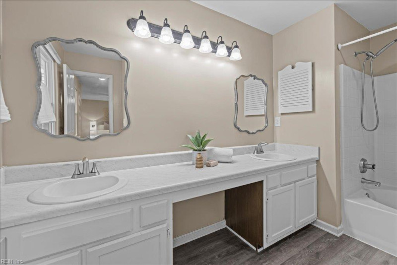 Photo 32 of 49 residential for sale in Chesapeake virginia